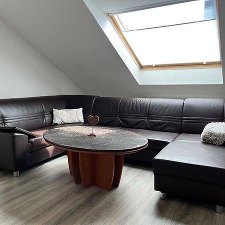 Marienhaus Apartment - Zentral, Parken, Netflix, Kontaktloses Einchecken Wuppertal Eksteriør bilde